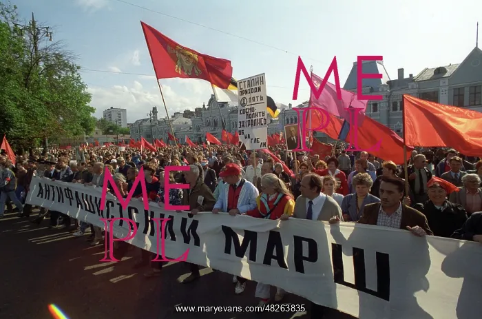 : Manifestation in Moscow, 1993 : Manifestation in Moscow, 1993