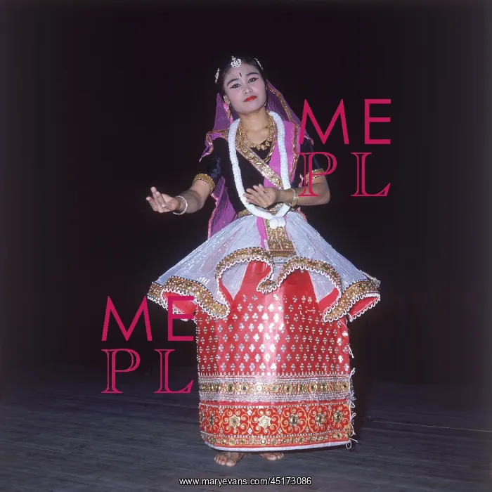  : MANIPURI DANCER, INDIA