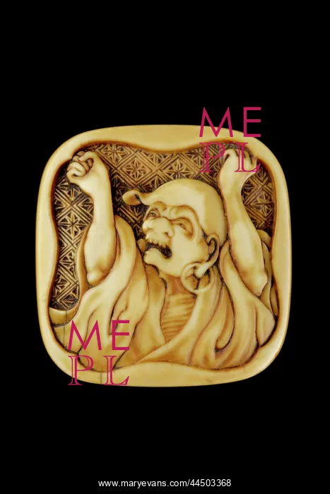 : Manju netsuke - Daruma stretching and yawning : Manju netsuke - Daruma stretching and yawning