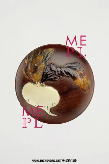 : Manju netsuke with a turnip and Daikoku's rat on the reverse : Manju netsuke with a turnip and Daikoku's rat on the reverse