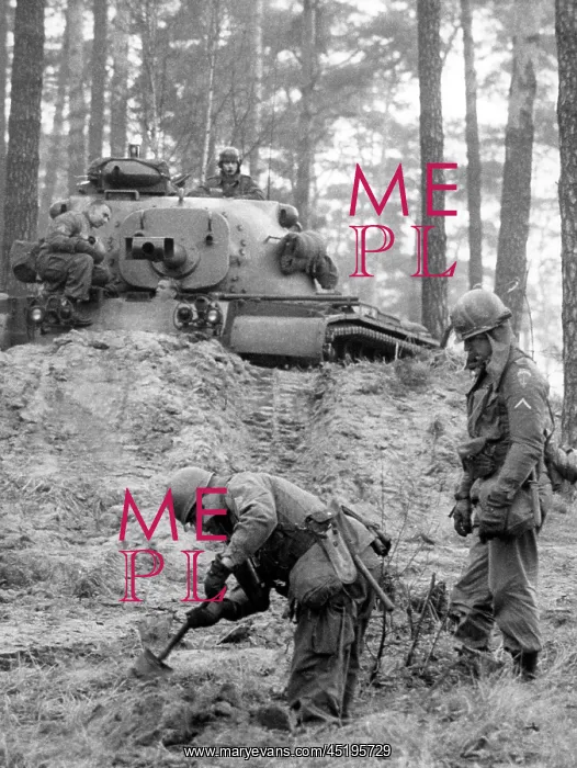 : Manoeuvre of US army in Berlin Grunewald : Manoeuvre of US army in Berlin Grunewald