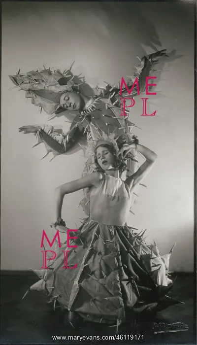 : Manon Chaufour and Otto Werberg as Cactuses : Manon Chaufour and Otto Werberg as Cactuses