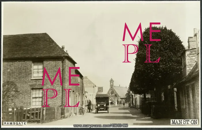 : Manston War Memorial, High Street, Manston, Thanet, Kent : Manston War Memorial, High Street, Manston, Thanet, Kent