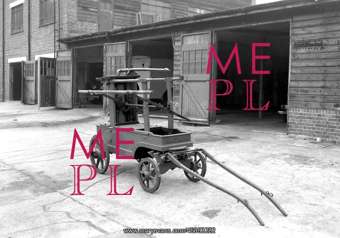 : Manually pulled and operated Insurance Company engine : Manually pulled and operated Insurance Company engine