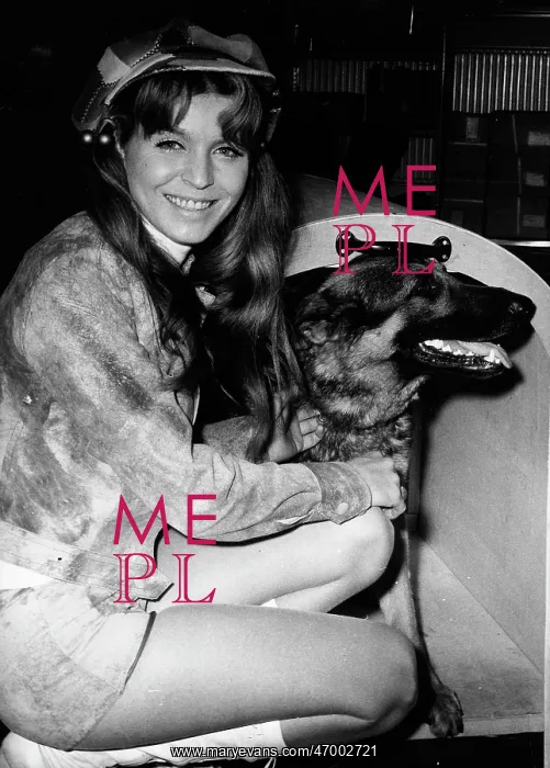 : Manuela. MANUELA : Manuela. MANUELA