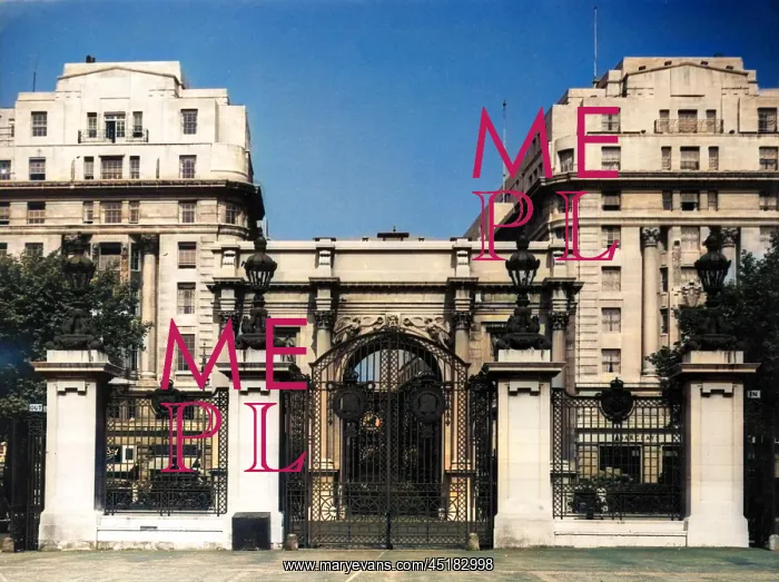 : MARBLE ARCH 1981 : MARBLE ARCH 1981