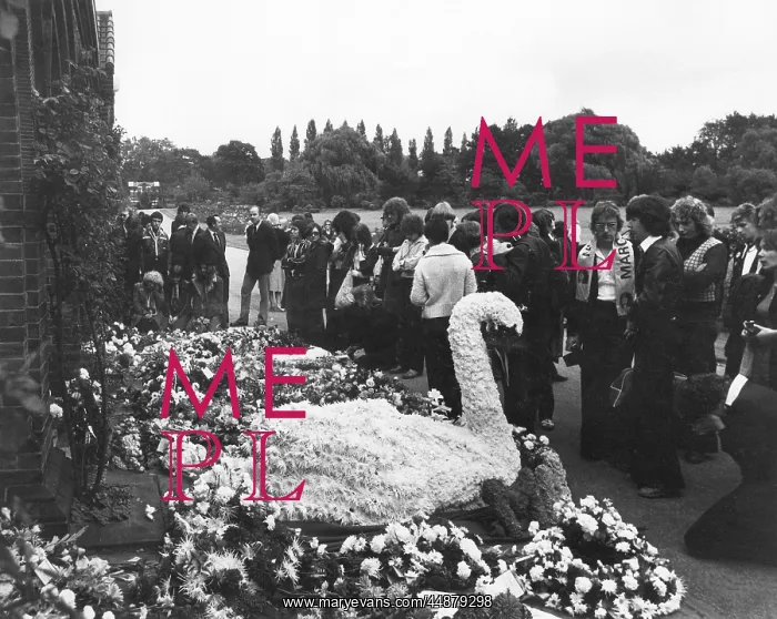 : MARC BOLAN'S FUNERAL : MARC BOLAN'S FUNERAL
