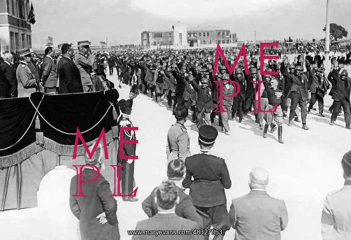 : March of the agricultural workers from Latina : March of the agricultural workers from Latina