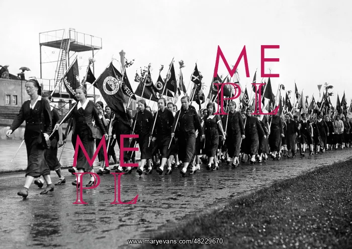 : March of the BDM, Berlin 1933 : March of the BDM, Berlin 1933