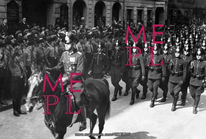 : March of the police, 1930s : March of the police, 1930s