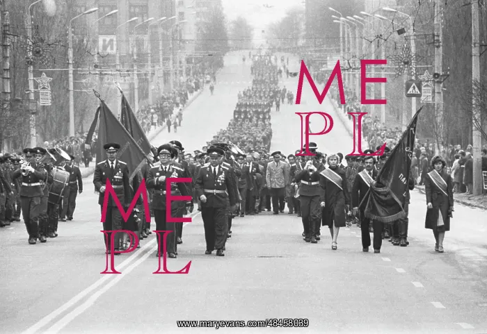 : March of WWII veterans : March of WWII veterans