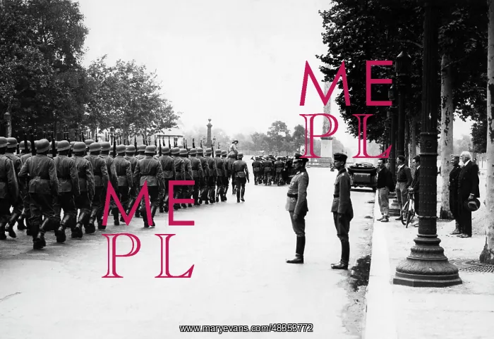 : Marching guards in Paris, 1940 : Marching guards in Paris, 1940