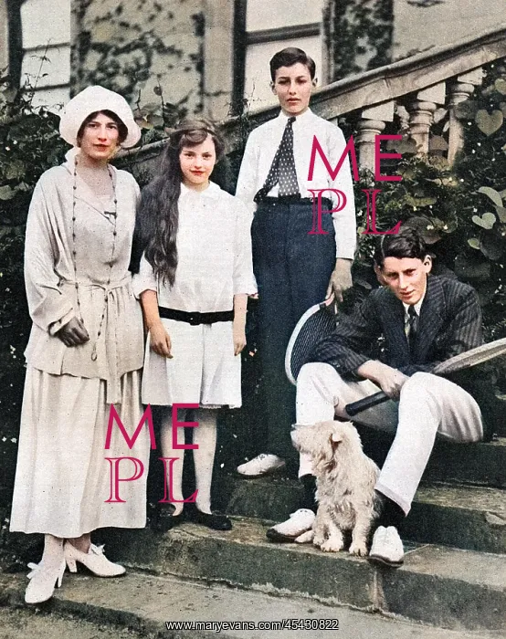 : The Marchioness of Headfort and her children : The Marchioness of Headfort and her children