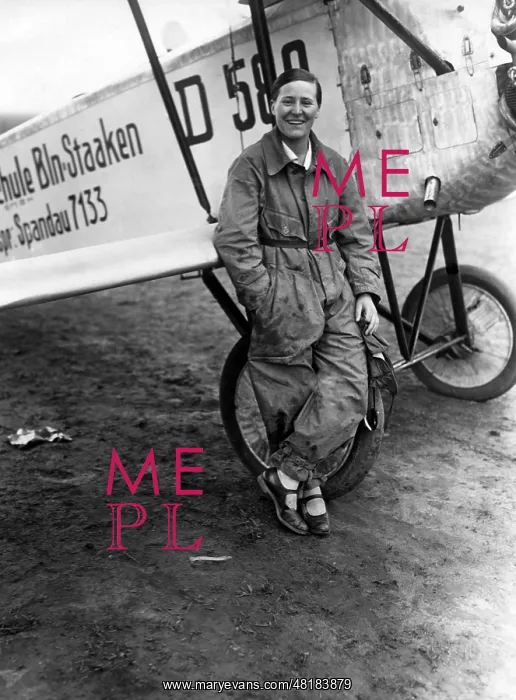 : Marga von Etzdorf, 1931 : Marga von Etzdorf, 1931