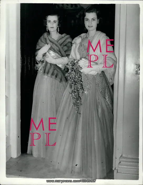 : Margaret Campbell, Duchess of Argyll, and daughter Frances : Margaret Campbell, Duchess of Argyll, and daughter Frances
