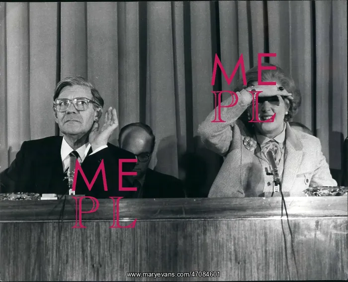 : Margaret Thatcher and Helmut Schmidt, London : Margaret Thatcher and Helmut Schmidt, London