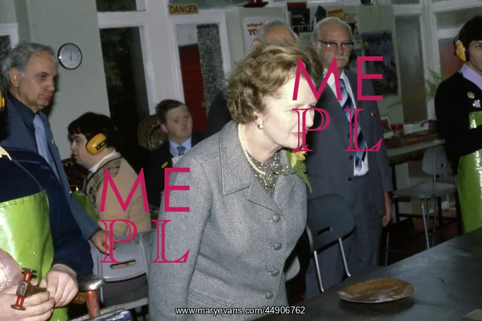 : Margaret Thatcher on a visit to Redruth, Cornwall : Margaret Thatcher on a visit to Redruth, Cornwall