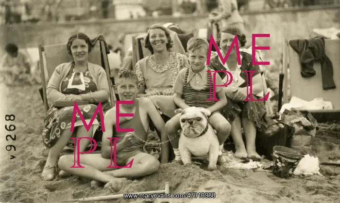 : ON MARGATE BEACH 1920S : ON MARGATE BEACH 1920S