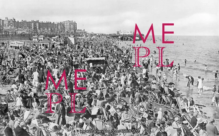 : Margate beach during heatwave : Margate beach during heatwave
