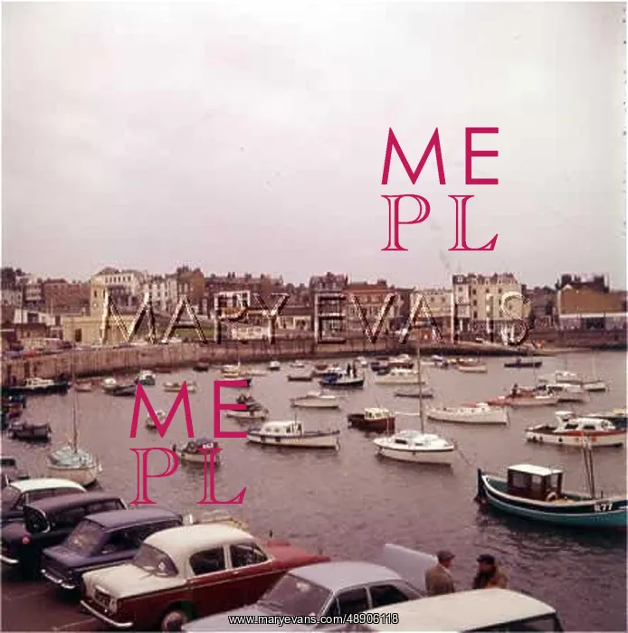 : MARGATE HARBOUR 1971 : MARGATE HARBOUR 1971