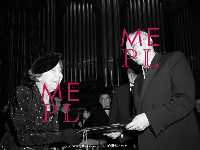 : Marguerite Long receiving a diploma : Marguerite Long receiving a diploma