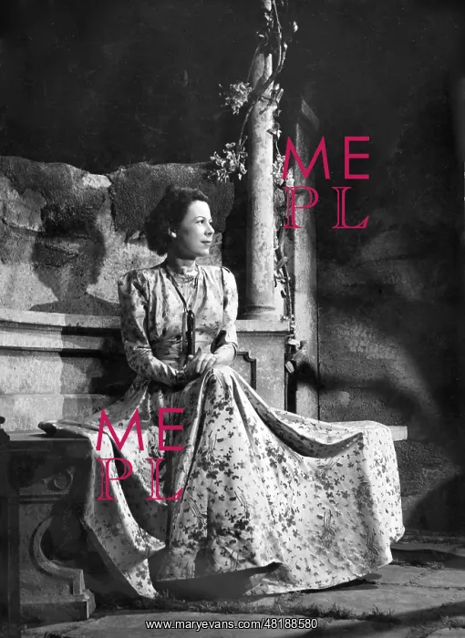 : Maria Bard, 1941 : Maria Bard, 1941