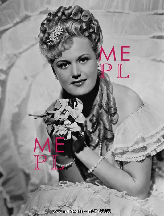 : Maria Holst in Operetta, 1940 : Maria Holst in Operetta, 1940