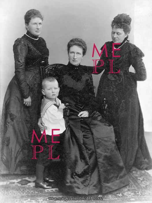 : Marie, Nikolaus, Elisabeth and Mathilde von Oldenburg, circa : Marie, Nikolaus, Elisabeth and Mathilde von Oldenburg, circa