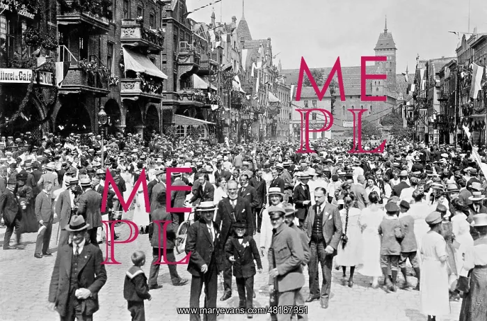 : Marienburg on the day of the referendum, 1920 : Marienburg on the day of the referendum, 1920