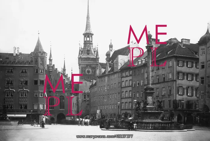 : Marienplatz in Munich around 1905 : Marienplatz in Munich around 1905