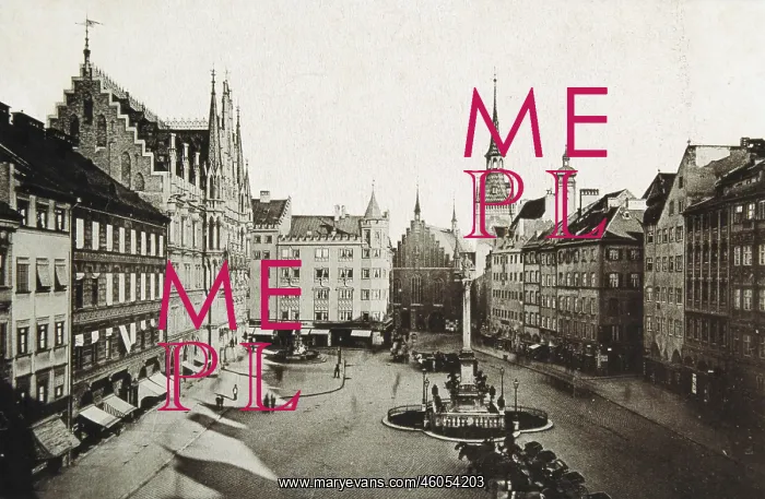: The Marienplatz in Munich : The Marienplatz in Munich