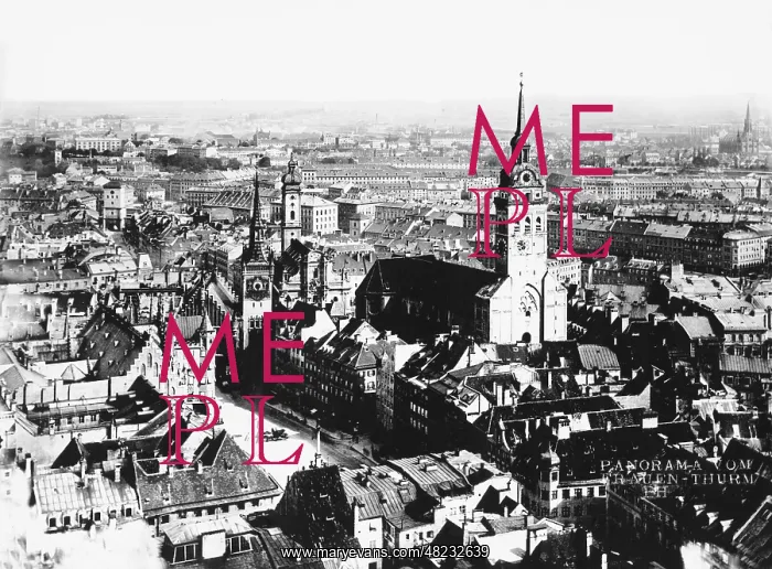 : Marienplatz with the Old Peter in Munich : Marienplatz with the Old Peter in Munich