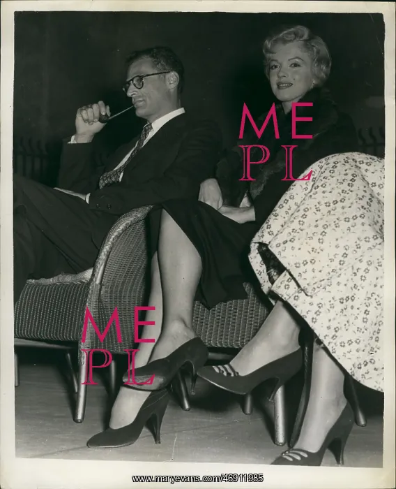 : Marilyn Monroe and husband Arthur Miller, London : Marilyn Monroe and husband Arthur Miller, London