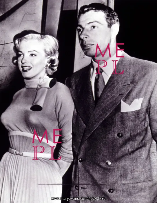 : Marilyn Monroe, Joe DiMaggio, 1952. ? : Marilyn Monroe, Joe DiMaggio, 1952. ?