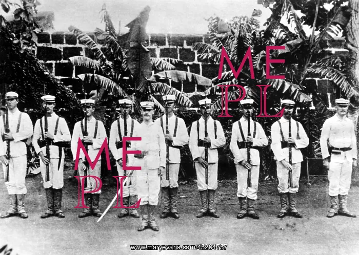 : Marine detatchment that ran up the first ? : Marine detatchment that ran up the first ?