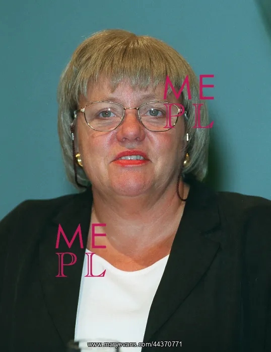 : Marjorie Mo Mowlam MP : Marjorie Mo Mowlam MP