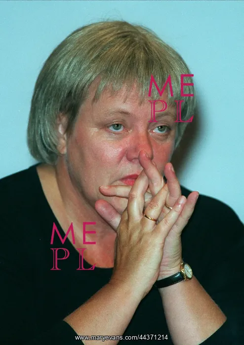 : Marjorie Mo Mowlam MP : Marjorie Mo Mowlam MP