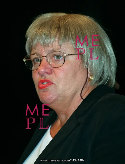 : Marjorie Mo Mowlam MP : Marjorie Mo Mowlam MP
