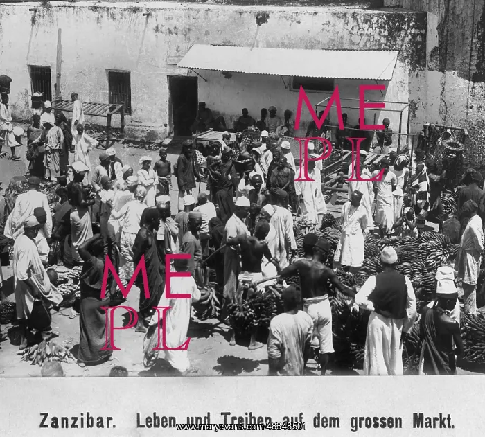 : Market bustle in Zanzibar : Market bustle in Zanzibar