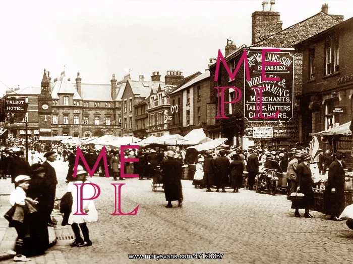 : Market day, Ormskirk early 1900's