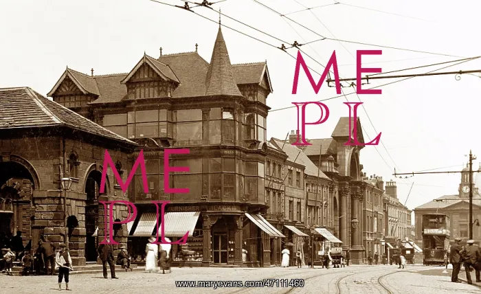 : Market Place, Pontefract early 1900's