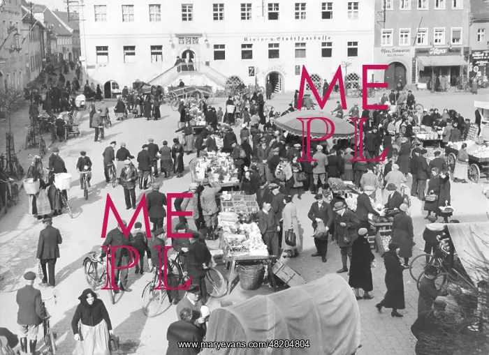: Market square in Hoyerswerda : Market square in Hoyerswerda