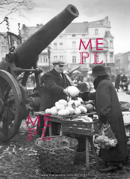 : Marketplace in Pila, 1936 : Marketplace in Pila, 1936
