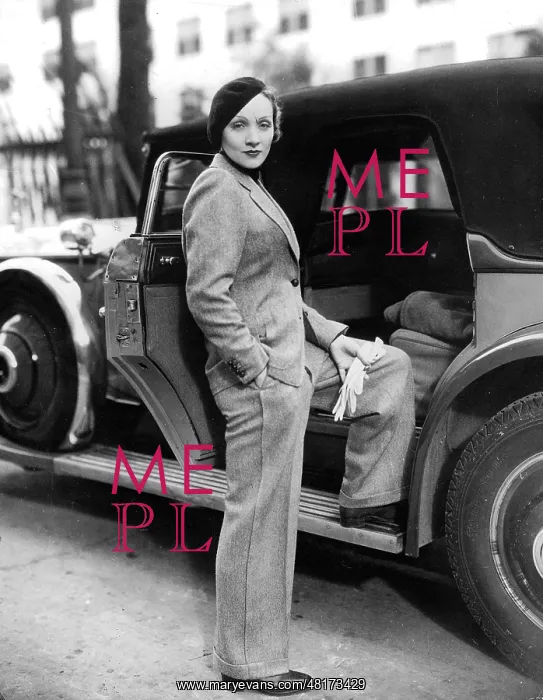 : Marlene Dietrich : Marlene Dietrich