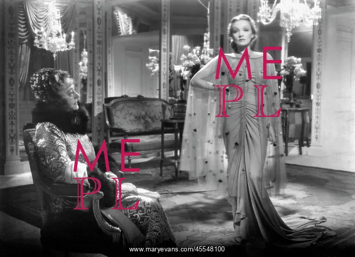  : Marlene Dietrich - Actress - Hollywood - Historical