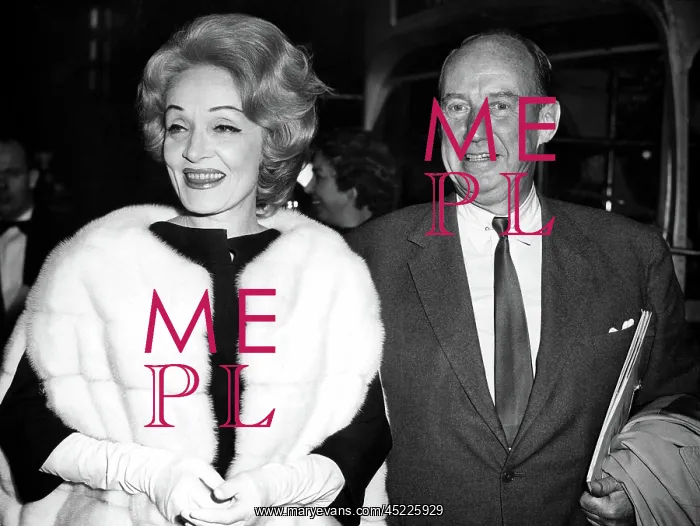 : Marlene Dietrich with Adlai Stevenson, ca. ? : Marlene Dietrich with Adlai Stevenson, ca. ?