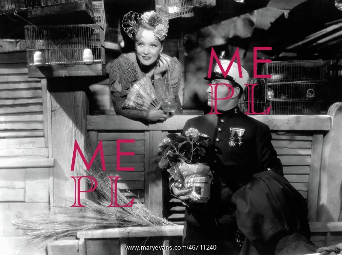  : Marlene Dietrich - Lionel Atwill - Celebrity