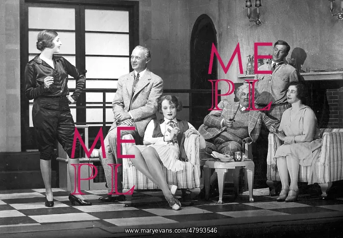 : Marlene Dietrich in Max Reinhardt production : Marlene Dietrich in Max Reinhardt production
