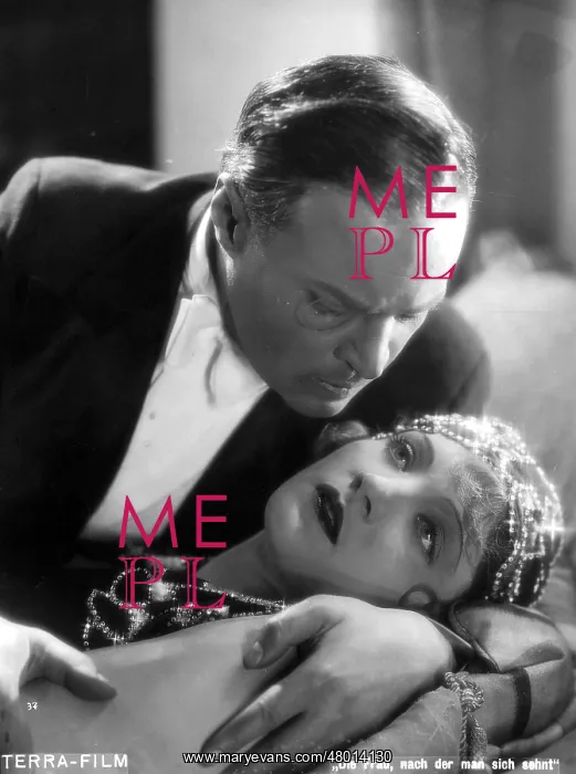 : Marlene Dietrich in a scene from The Woman One Longs for : Marlene Dietrich in a scene from The Woman One Longs for