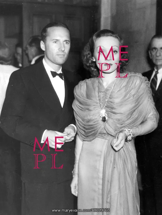 : Marlene Dietrich and Willis Goldbeck at an opening in Los An : Marlene Dietrich and Willis Goldbeck at an opening in Los An